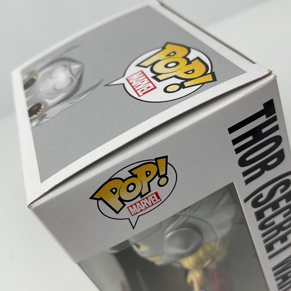 Funko Pop Thor Secret Wars 97 Marvel Collector Corps Exclusive NIB - Picture 13 of 14